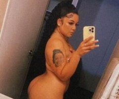 🔥 Curvy Dream Girl Ready to Play! 💦🍑 Facetime Fun Awaits! 😘✨