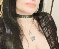 Goth Babe with Big Tits Ready to Play! 💋🔥🍑 - Image 3