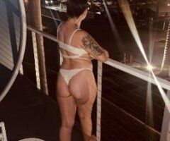 Sizzling Scandinavian Delight 🍑🔥💋