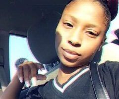 🍑 Dive into Pleasure with My Deep Throat Skills! 💦🔥 - Image 2