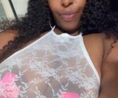 Busty Temptress Ready to Ignite Your Desires! 💦🔥🍑😘