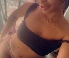 Bonnie's Hot Specials 💦🔥 Let's Get Wild in Downtown! 😏💋 - Image 4