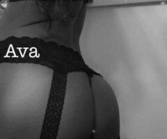 Stop Right Here, Gorgeous! 💋🔥🍑 - Image 2