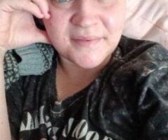 🌸 Wild Flower Wednesdays Await You! 💋💦