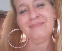 🔥 Sensational Friday Delight! 💋💦 Ready for Fun? 🍑😘