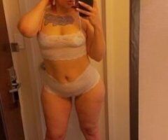 💋 Fun Size Temptress Ready to Play! 🍑🔥 - Image 4