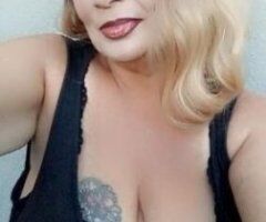 🔥 Wake Up with a Sizzling Cougar 💋💦