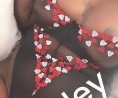 🔥💋 Indulge in Bentley's Sweet Curves! 💦🍑 Don't Miss Out! 😛 - Image 6