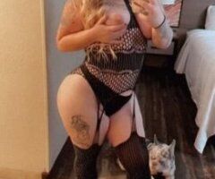 🔥 Curvy German Goddess Ready to Ignite Your Desires! 💋💦🍑