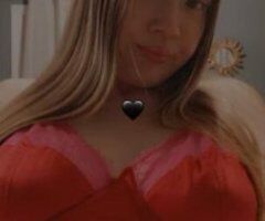 💦🔥 Thick & Juicy White Girl Here for Fun! 🍑😘 Let's Play! 💋 - Image 7