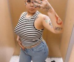 🔥 Luhrina Da Baddie Ready to Play! 💦🍑😘 - Image 7