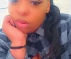 WET PUSSY WEDNESDAY 🍑🔥 DROP THAT DICK OFF & LET'S PLAY! 💦😘 - Image 2