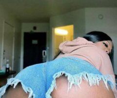 Back in town, let's heat things up! 💋🔥😏 - Image 6