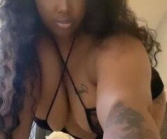 🔥Your Dream Companion Awaits!💋🍑 - Image 2