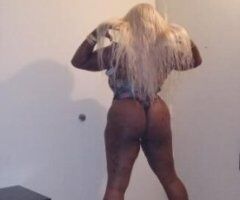 💋 Dive into Pleasure with Big Cash! 💦🔥🍑 - Image 4