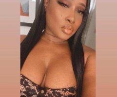 Morning Video Temptations 🌞💦💋 Hot Duo Chat Awaits! 🔥✨ - Image 2