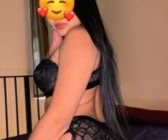 Get Ready for Fun with Vero! 🔥🍑💋 - Image 5