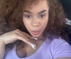 Luscious Lioness Ready to Roar! 💋🔥🍑 - Image 2