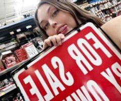 🔥 Sassy MilF Ready to Play! 💋💦🍑 - Image 2