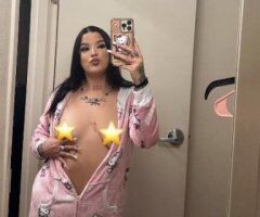 🍑 Juicy Temptation Awaits! 😘🔥 - Image 3