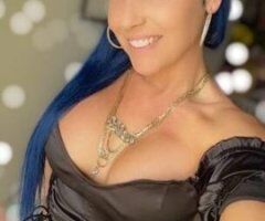 Della's Tempting Charm Awaits 💋🍑🔥 - Image 2