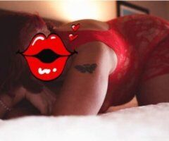 🔥 Curvy M I L F Awaits at the Marina! 💋🍑