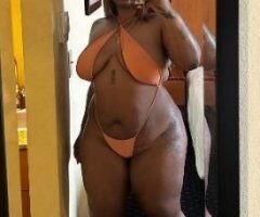 How many strokes till I squirt? 💦 Let’s find out! 😉🔥 - Image 4