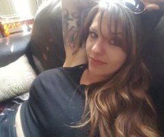 Slim & Busty Beauty Ready for Fun! 💋🔥🍑 - Image 3