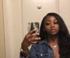 🍑 Thick n' Tempting Beauty Awaits You 💦💋🔥