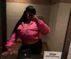 🔥 Tempting Treats in the Valley! 💦🍑😘 - Image 5