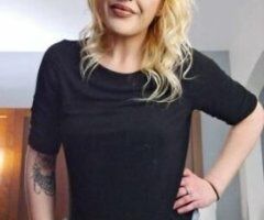 Let’s Dive Into Pleasure Together! 💦🔥🍑