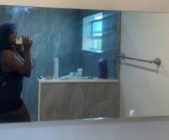 Sunny's BIG BOOTY Experience 💦🔥 100% Real & Fun 💋😘 - Image 2