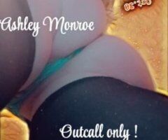 Sweet Treats Await! 🍑💋 Orlando’s Enchanting Blonde Spinner 😘🔥 - Image 2