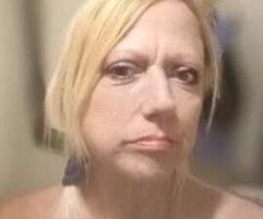 NOLA's Alluring Blonde Awaits You 24/7 💋🔥🍑