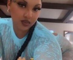 🔥💦Your Favorite SQUIRTER is Back! Let’s Play! 🍑😘 - Image 2