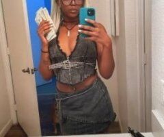 Seductive Adventures Await! 💋🔥🍑 - Image 4