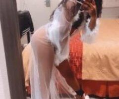 Carmel kisses back in town (out calls only)