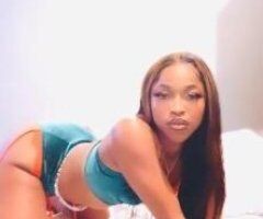 Carmel’s Kisses Are Back! 💋✨ Feel the Heat 🔥💦 - Image 3