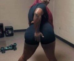 💋 Dive into Fun with Khloe! 🍑🔥 - Image 2