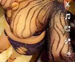 🔥 Denver's Dreamgirl Ready to Play! 💋🍑💦 - Image 5