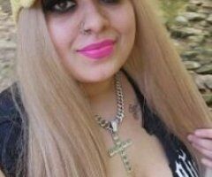 🍑 Risky Public Fun with a Plus-Sized Beauty! 💦🔥😈 - Image 12