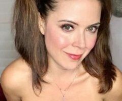 🔥 Naughty Older Mom Ready for Fun 💦🍑 - Image 2