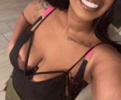 🔥 Ebony Delight Ready to Ignite Your Night! 💋🍑💦 - Image 2