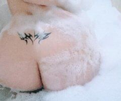 Bubbly Beauty Ready to Please You! 💦💋🔥 - Image 2