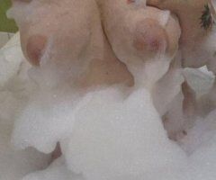 Bubbly Beauty Ready to Please You! 💦💋🔥 - Image 5