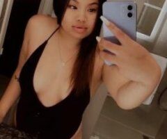 🌟 Petite Asian Delight Ready to Ignite 🔥💋💦