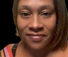 Unwind with Me 💦💋 Just a Call Away! 🔥😘 - Image 3