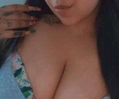 Curvy Queen Ready to Heat Things Up! 💦🔥🍑