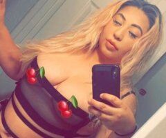 Thick Blonde Dream Girl Ready to Please! 💦🍑🔥 - Image 2