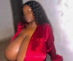 🍌 Ready to Split? Let's Play, Gentlemen! 💋🔥 - Image 2